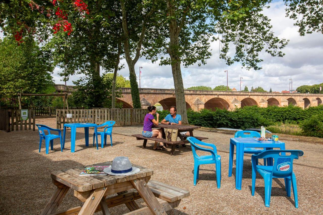 Camping De Nevers Kültér fotó
